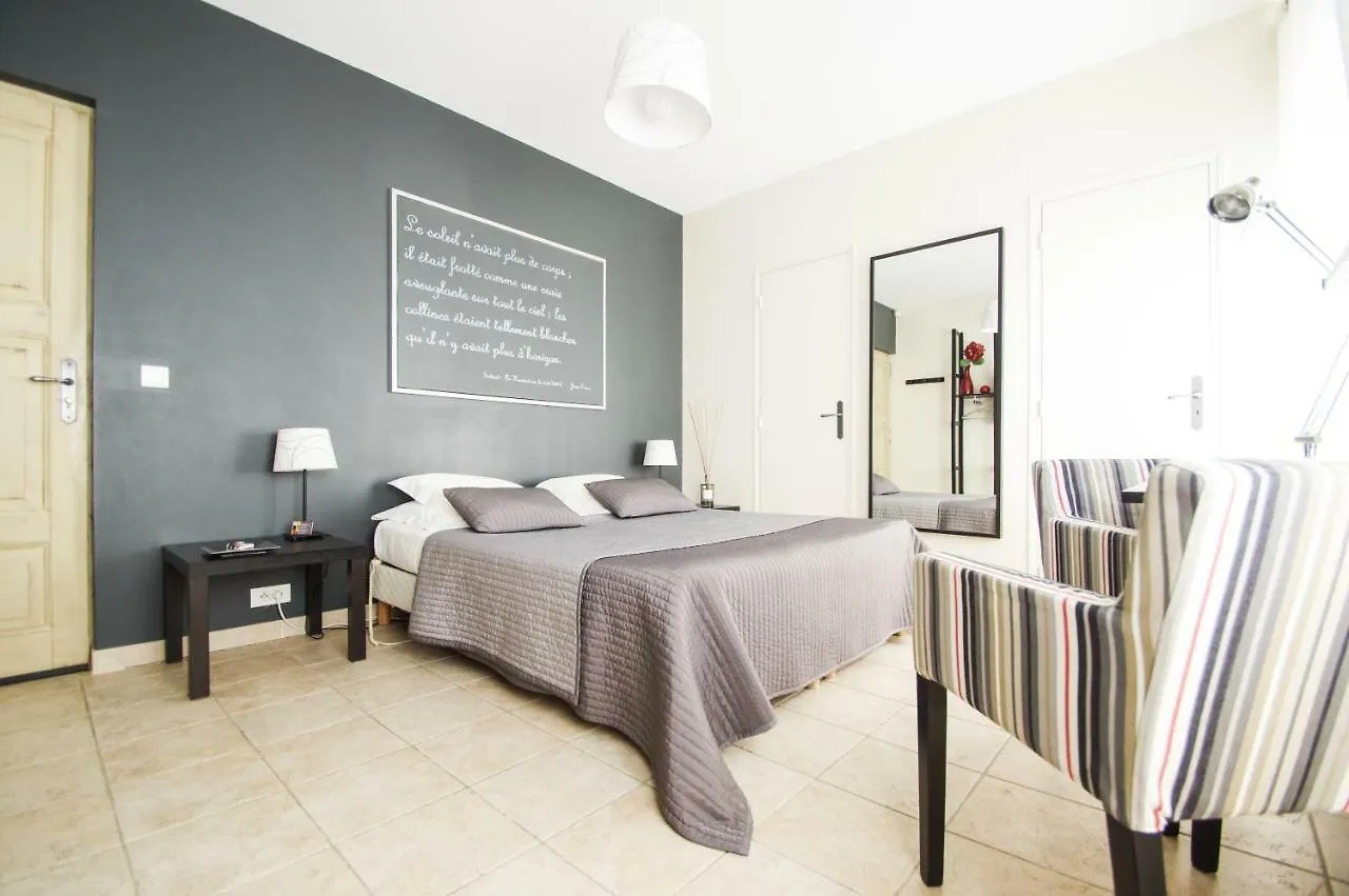 La Bastide Tara Bed & Breakfast Cabries